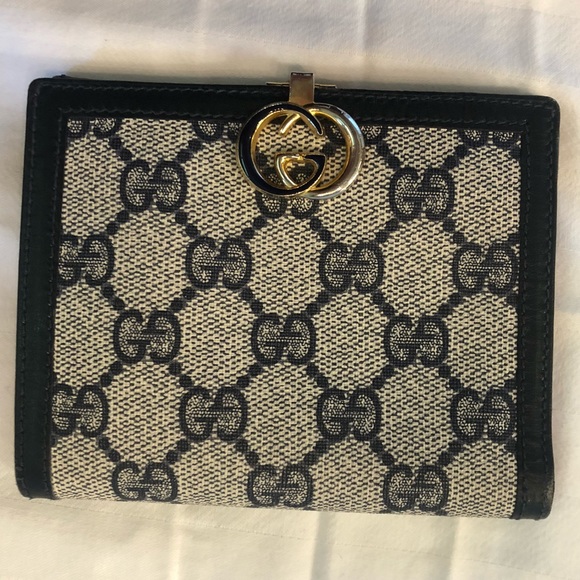 Vintage Gucci monogram wallet - Picture 2 of 11